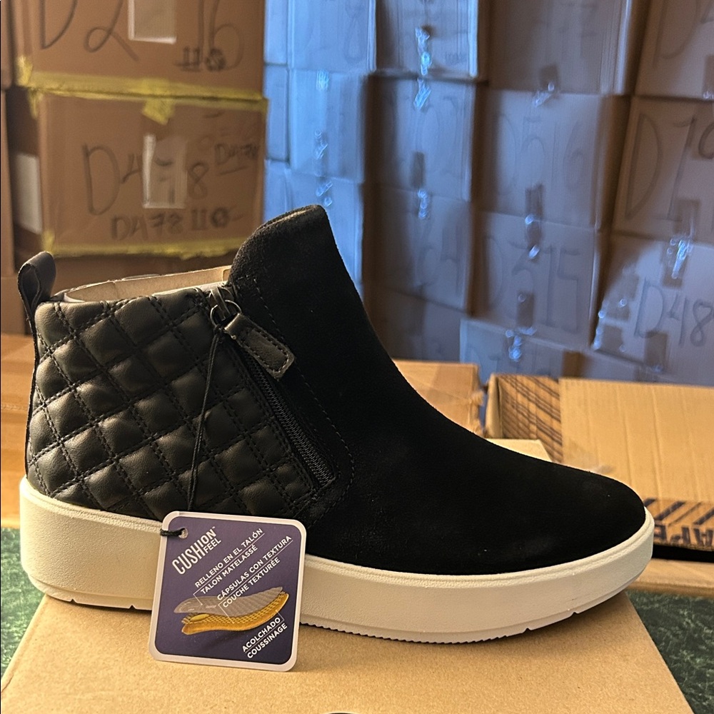Clarks Black Quilted Slip-On Sneakers